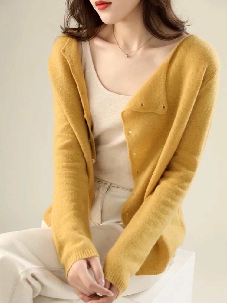 TuangBiang-cárdigan asimétrico con botones para mujer, jersey de lana con cuello redondo, Tops de punto Beige de un solo pecho de algodón, Otoño,