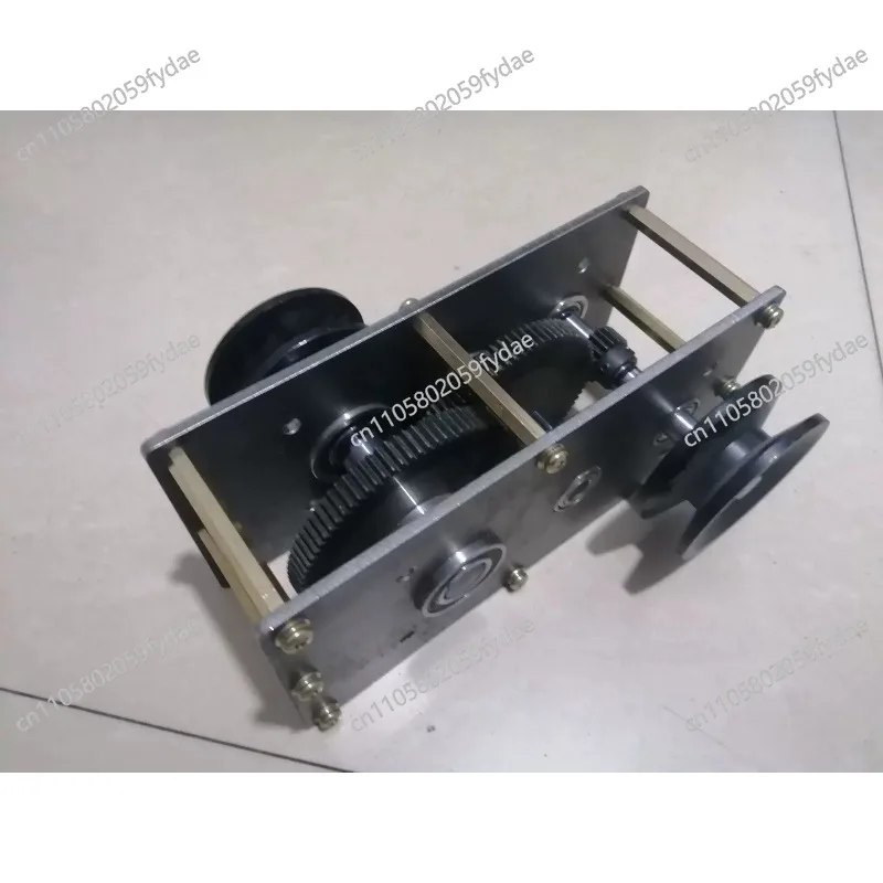 Hand-crank Generator Speed-increasing Gearbox Wind and Water Transmission Pulley Transmission Gearbox Reduction Gearbox