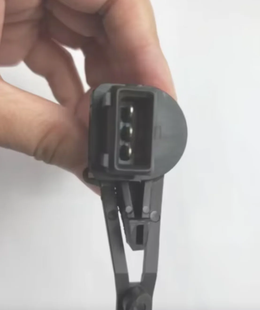 10Pcs Odometer Speed Sensor For Audi:Three Plug,Chang An BenBen OE No.:021409191D