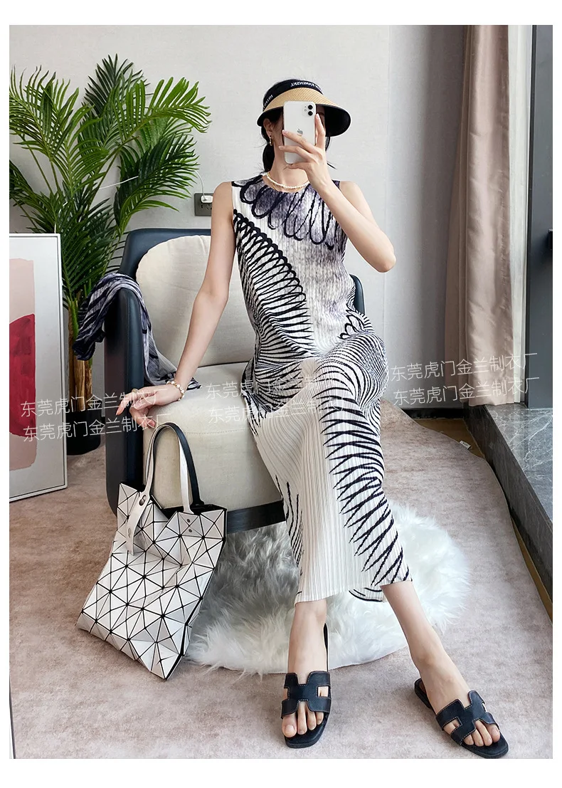 ALSEY Vest Dress 2025 Summer New Premium Feeling Temperament Miyake Pleated Cardigan Printed Women's Dress Fashion Two Piece Set