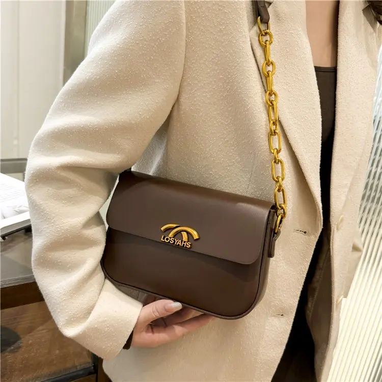 

Сумка для подгузников сбалансированной конструкции, разработанная с научным подходом, делает переноску на большие расстояния намного комфортнее.