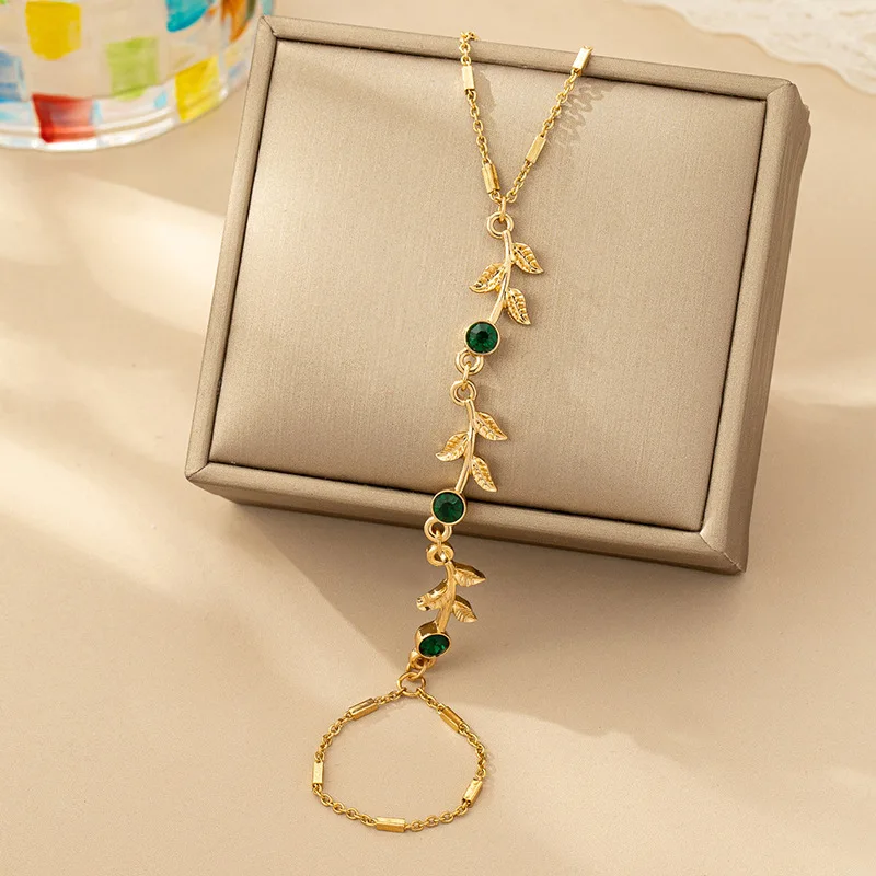 Minimalist Green Rhinestone Leaf Finger Ring Bracelet for Women Elegant Imitation Pearl Zircon Link Chain Hand Jewelry