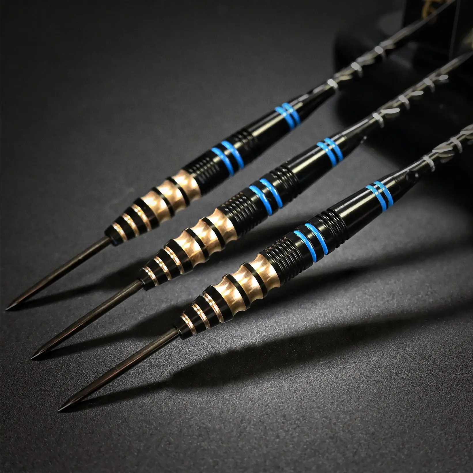 3-teiliges professionelles Darts-Spitzen-Set mit Stahlspitze, 23 g Darts-Dart-Metallspitzen-Set, 3 Aluminium-Dartschäfte + zusätzliche 3 Dart-Flights