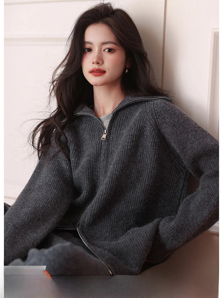 

Комплект «Цветение сливы»: Свободный вязаный топ и брюки с широкими штанинами на высокой талии, с воротником на молнии, повседневный женский модный комплект