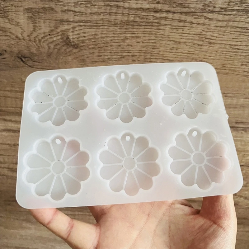 User Friendly Silicone Flower Mold Practical Silicone Pendant Mold With Detailed Flower Pattern For Artistic Creation Dropsale