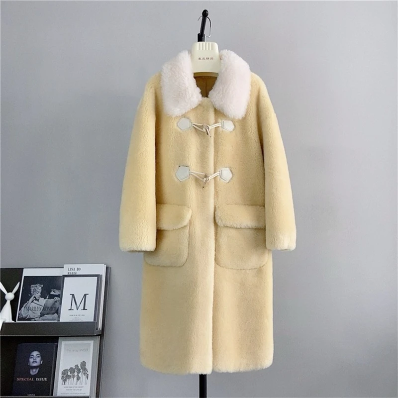 Casaco longo de lã de cordeiro feminino com botão de chifre, shearling de ovelha, colarinho de bebê quente, casaco outono e inverno PT438