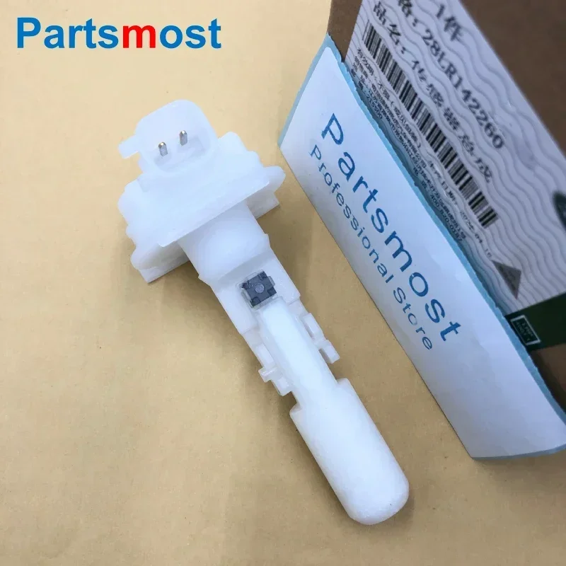 LR111378 DMI500010 LR142260Windshield Washer Fluid Low Level Sensor for Land Rover Discovery LR3 4 Range Rover Sport OE quality
