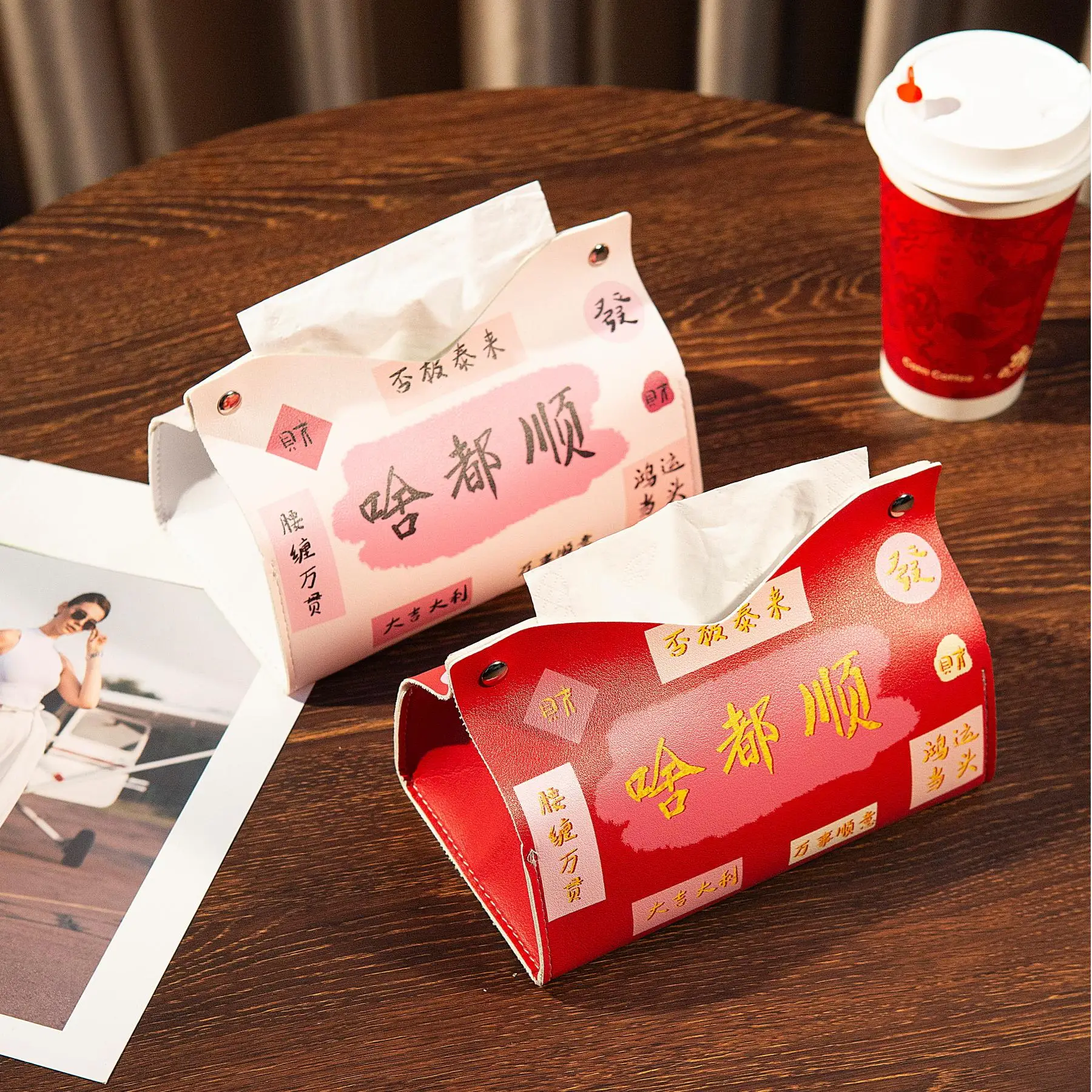 

Креативная коробка для салфеток для новогодних праздников, декоративные аксессуары для салона автомобиля, высококачественные украшения для мероприятий, настольный декор