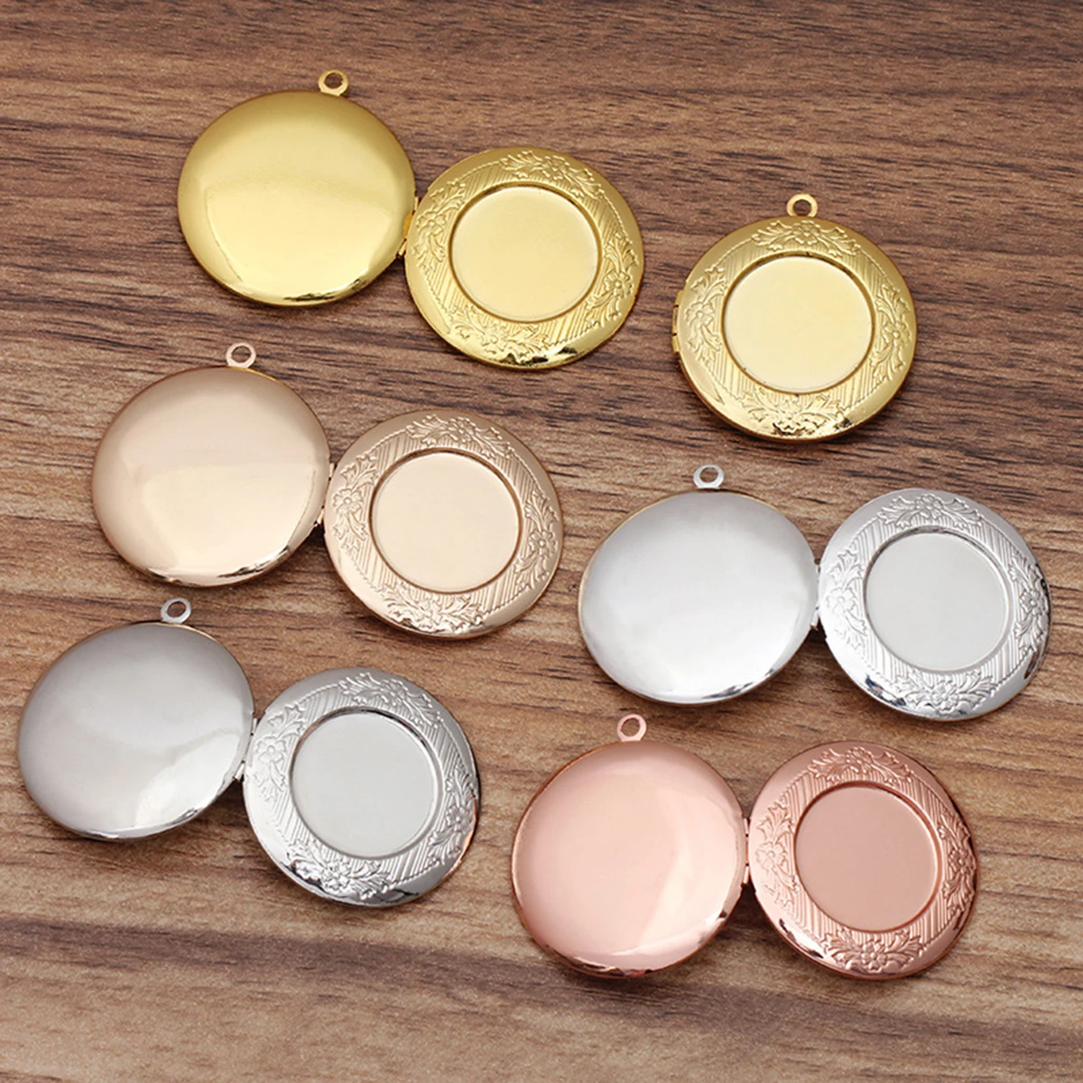 30Pcs/Lot Picture Frame Locket Steel Plated Brass Steampunk Wishing Box Charm DIY Pendants Oblate Hollow Locket Openable