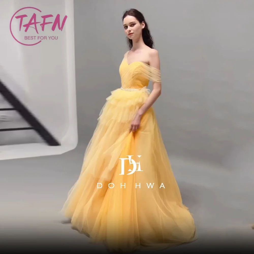 

TAFN Yellow Wedding Dresses A-line Off the Shoulder Tulle Sweep Train Photo Shoot Bridal Gown Custom Made Evening Dresses