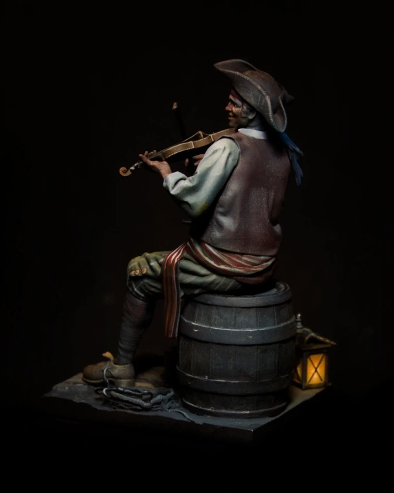 Maßstab 1:24, Druckguss-Harzfigur, Modellbausatz, Pirat, der die Violine spielt, Hobby, Miniaturspielzeug, unmontiertes und unbemaltes DIY-Diorama