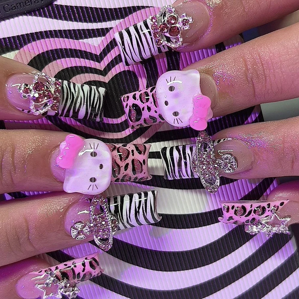 Pittig Meisje Y 2K Sanriod Hello Kitty Press Op Nagels Kunst Eendenbek Vierkant Roze Luipaard Zebra Print Aanpasbare Nagels Party Sticker