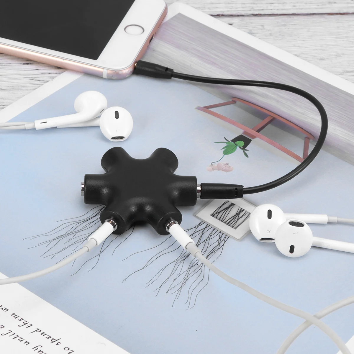 

Headphone Splitter 6 Port Hexagonal Audio Connector Adapter For Phone Music Player Pc .5Mm Earphone Splitter Cable