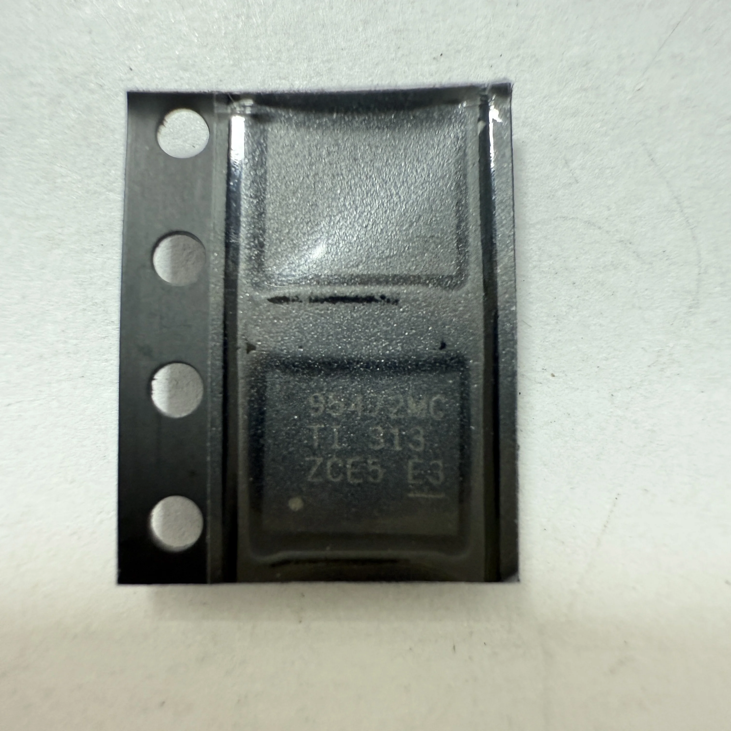 2PCS/LOT CSD95472Q5MC (DC DC Converters)