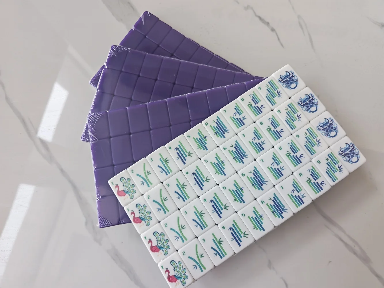 

Deep Purple 4-Layer Acrylic Mahjong Tiles American Mahjong Set 160 Tiles Mah Jongg Portable Home Party Travel Game Surprise Gift