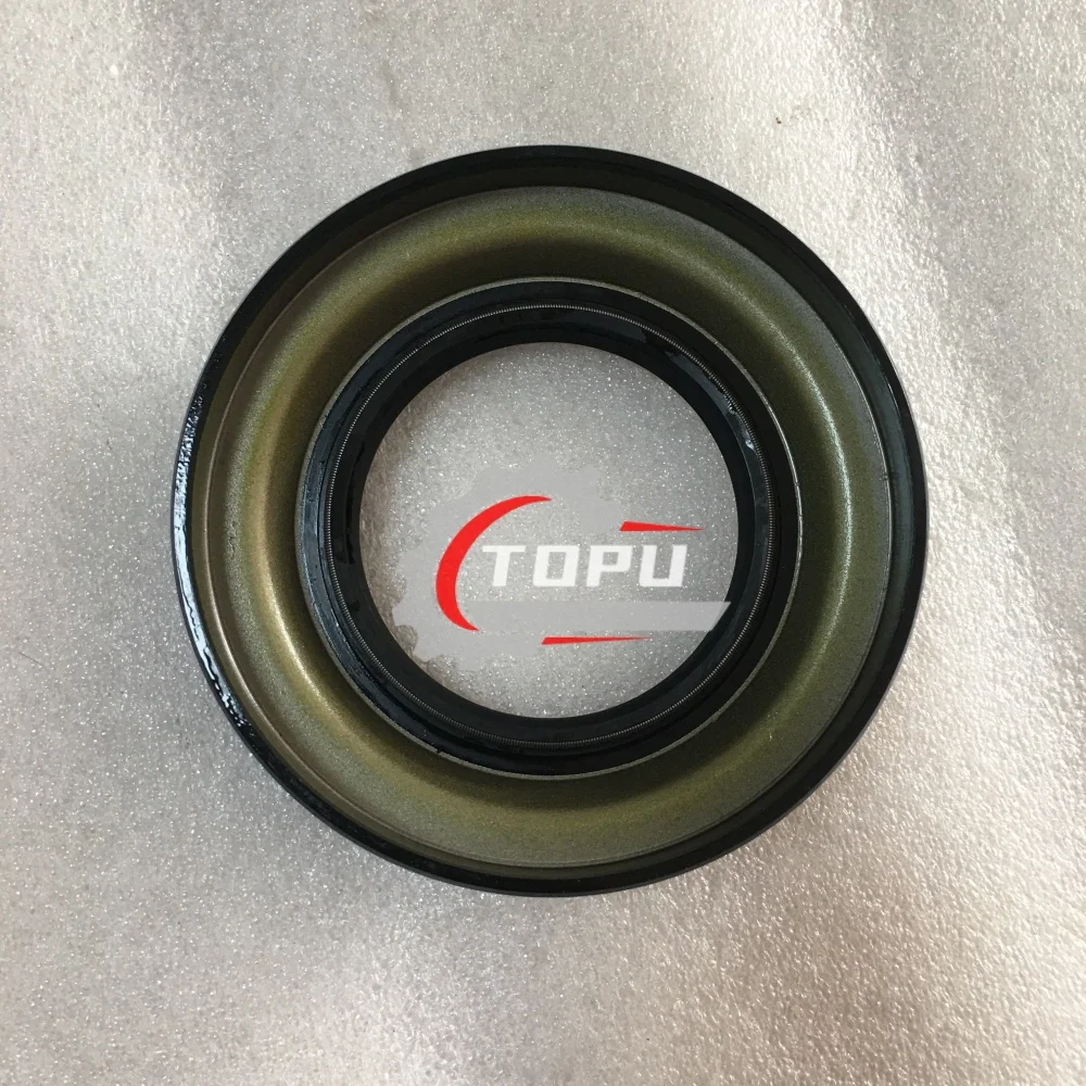 6705847 Motor Carrier Axle Oil Seal for Loader 751 753 S130 S150 S160 S175 S185 S205 S510 S530 S550 S570 S590