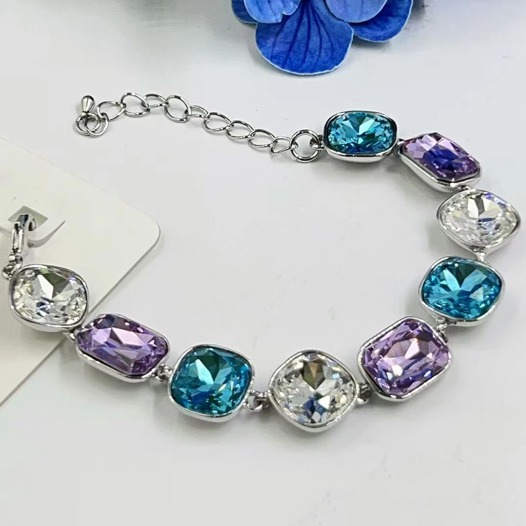 bracelet-ajustable-plaque-argent-avec-perles-de-cristal-multicolores-brillantes-taille-coussin-bijou-tendance-pour-femme-ideal-pour-les-fetes-et-le-quotidien