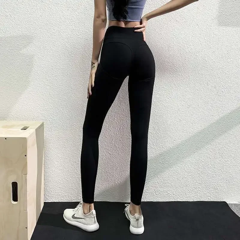 Invisible seamless open-crotch pants and high-waist yoga pants are convenient for women\'s tight-fitting hips, abdomen and