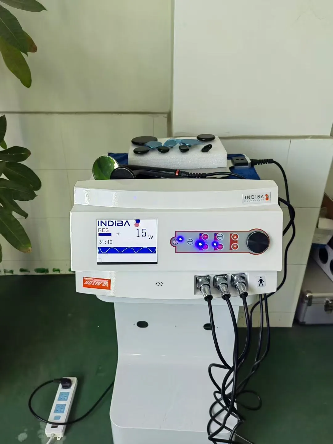 Hot Selling 448kHz Body Management Equipment System CET RET Intelligent Heat Exchanger for Body Therapy, Shaping and Beauty Salo view 5