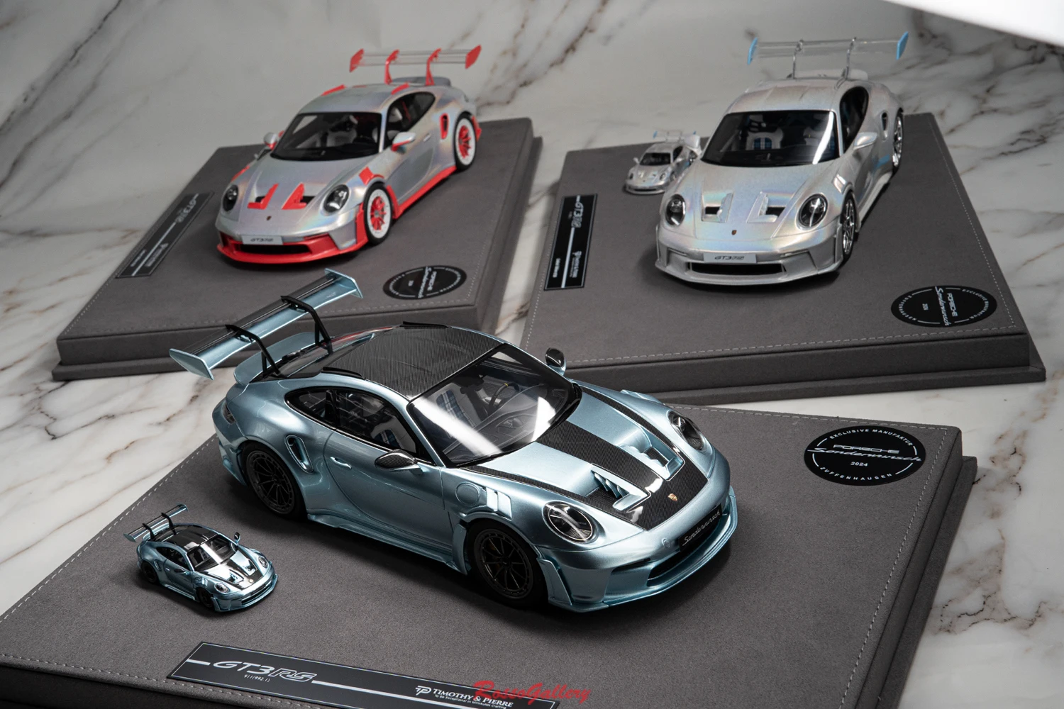 

TP 1:64 1:18 992 GT3 RS Dual Car Set Simulation Limited Edition Resin Metal Static Car Model Toy Gift