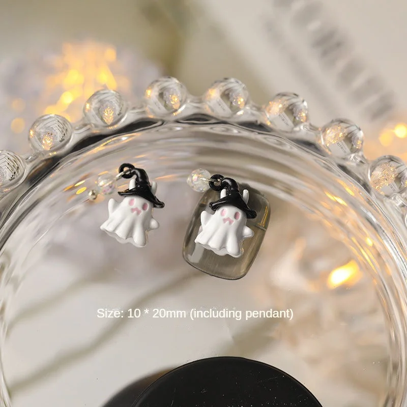 10個入り ハロウィン楽しいネイルアクセサリー 漫画風キュートネイルアートチャーム ハート型リトルウィザードインプペンダント 3D DIYマニキュアデコレーション