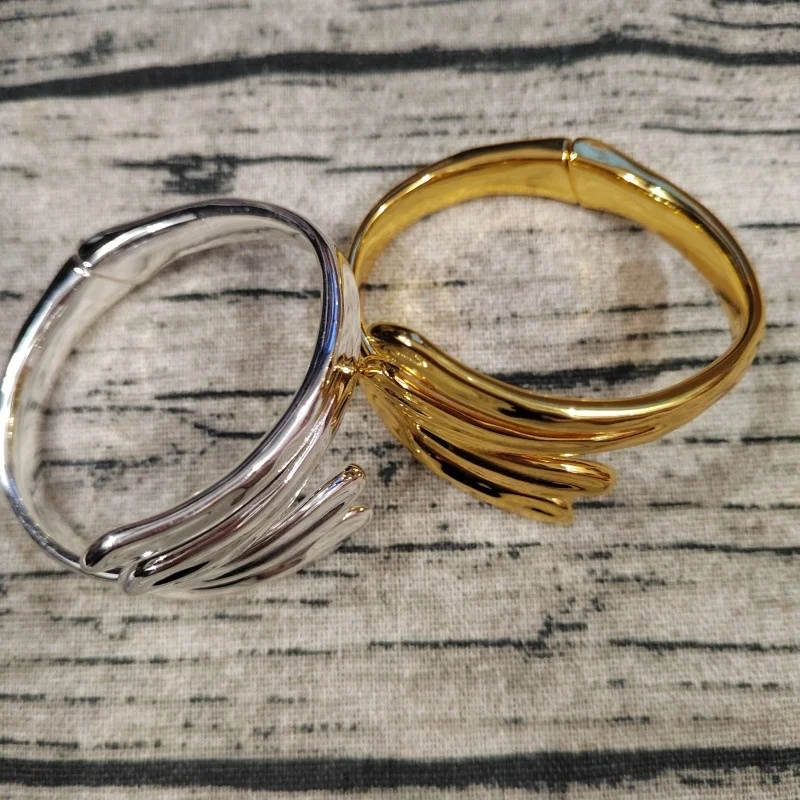 

Новый бестселлер 2026 года: высококачественный браслет нестандартной формы, идеально подходящий для ювелирных украшений для девочек.