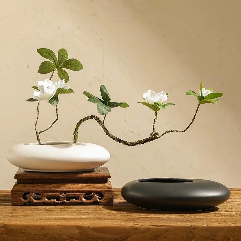 Chinese Style Ceramics Vase Flower Pot Black White Cobblestone Deformation Arrangement Accessories Modern Home Decoration