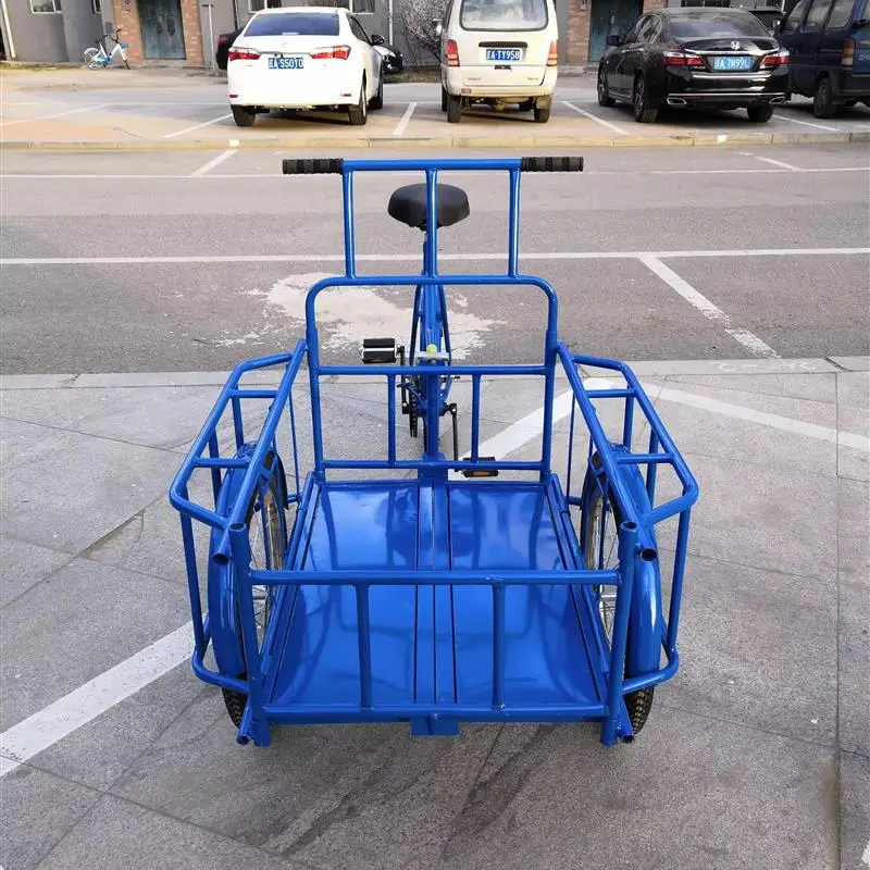 Becak set kios untuk mengambil orang tua dan anak