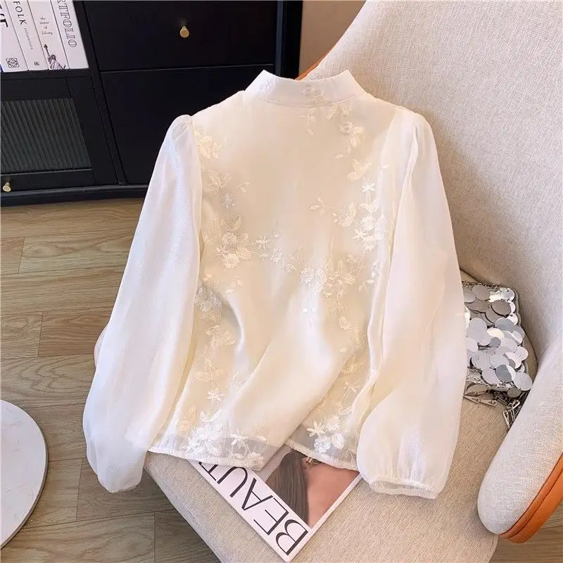 New Chinese National Buckle Embroidered Long Sleeve Chiffon Shirt Women's Shirt 2024 Summer New Good Fashion Loose Shirt Tops