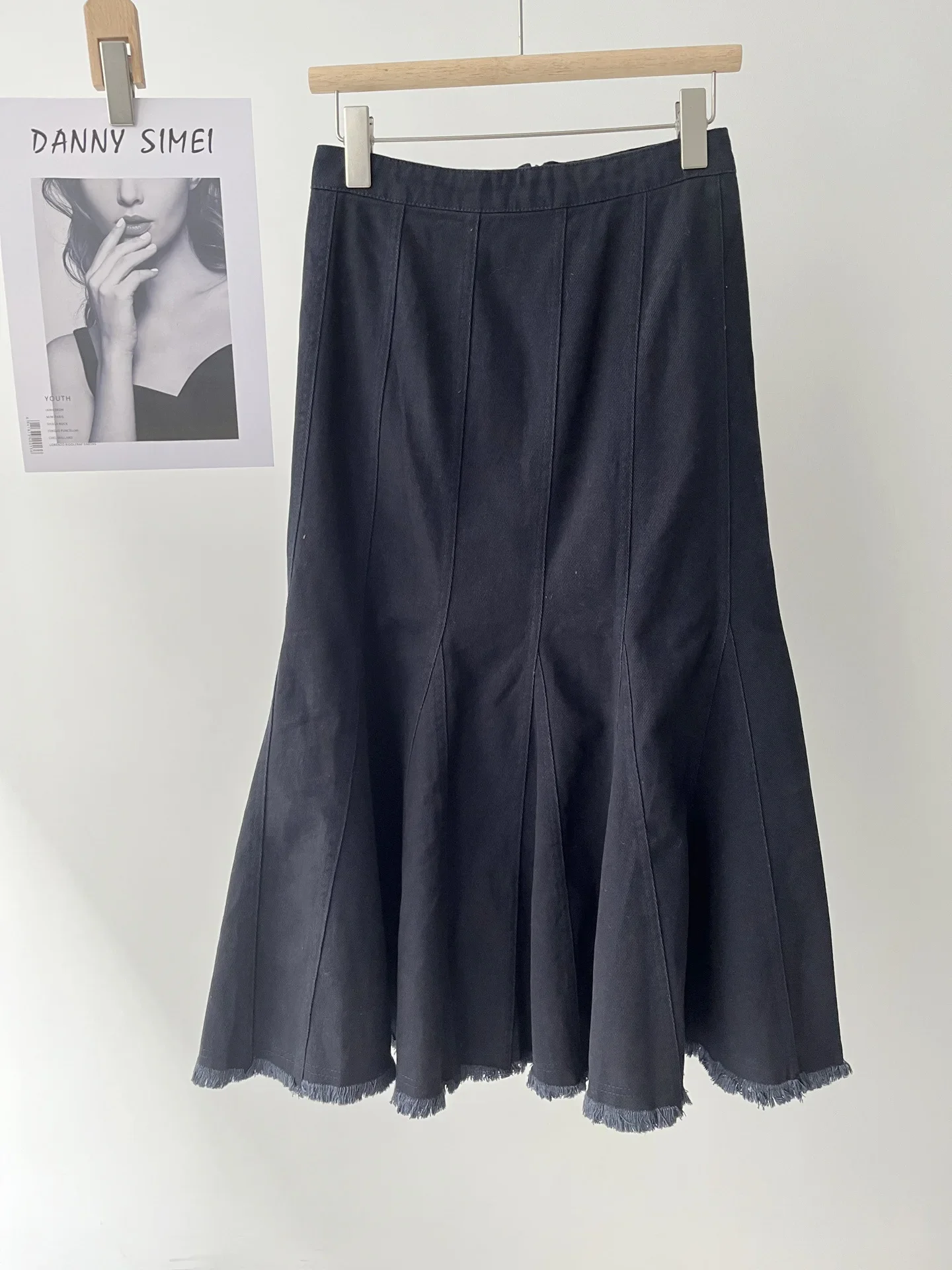 

Denim fishtail skirt women's autumn and winter drooping fringed skirt high waist A word medium and long hip skirt 67b-0103