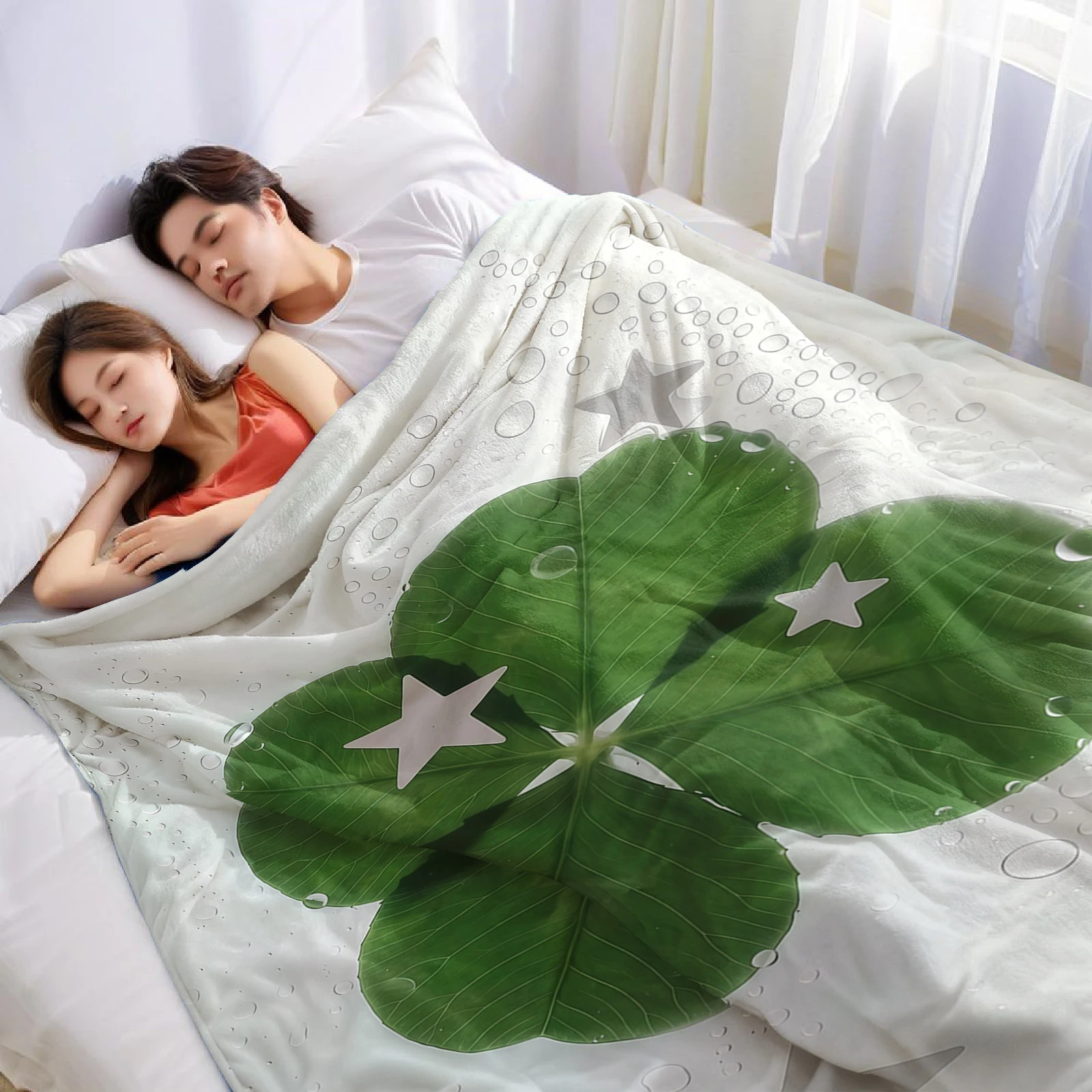 Four Leaf Clover Lightweight Microfiber Soft Christmas Fleece Blanket Warm Cozy Throw for Bed Sofa Office Travel All Season