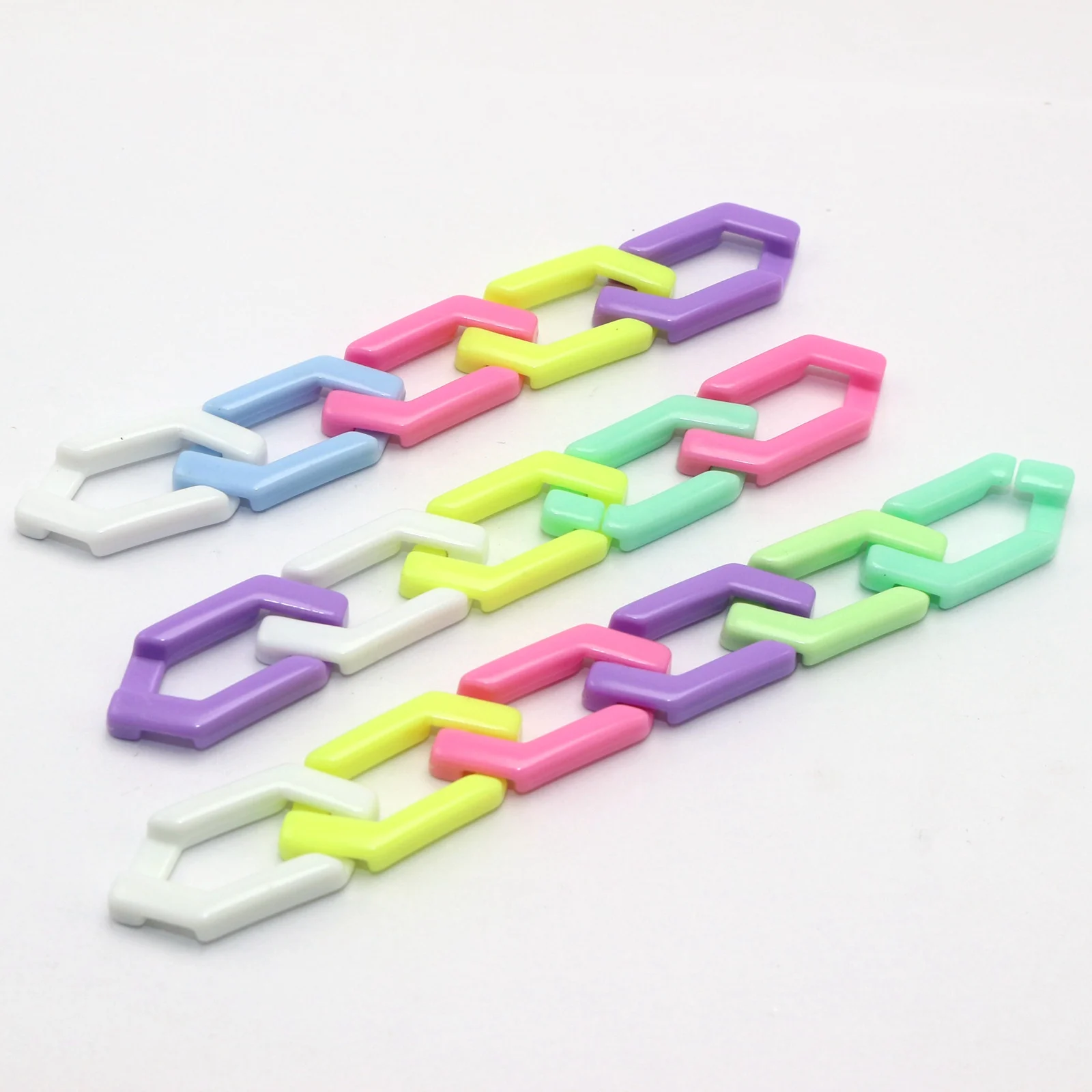 50 Mixed Color Acrylic Rhombic Linking Rings Open Chain Beads 28X14mm Connector For Bracelet Earring