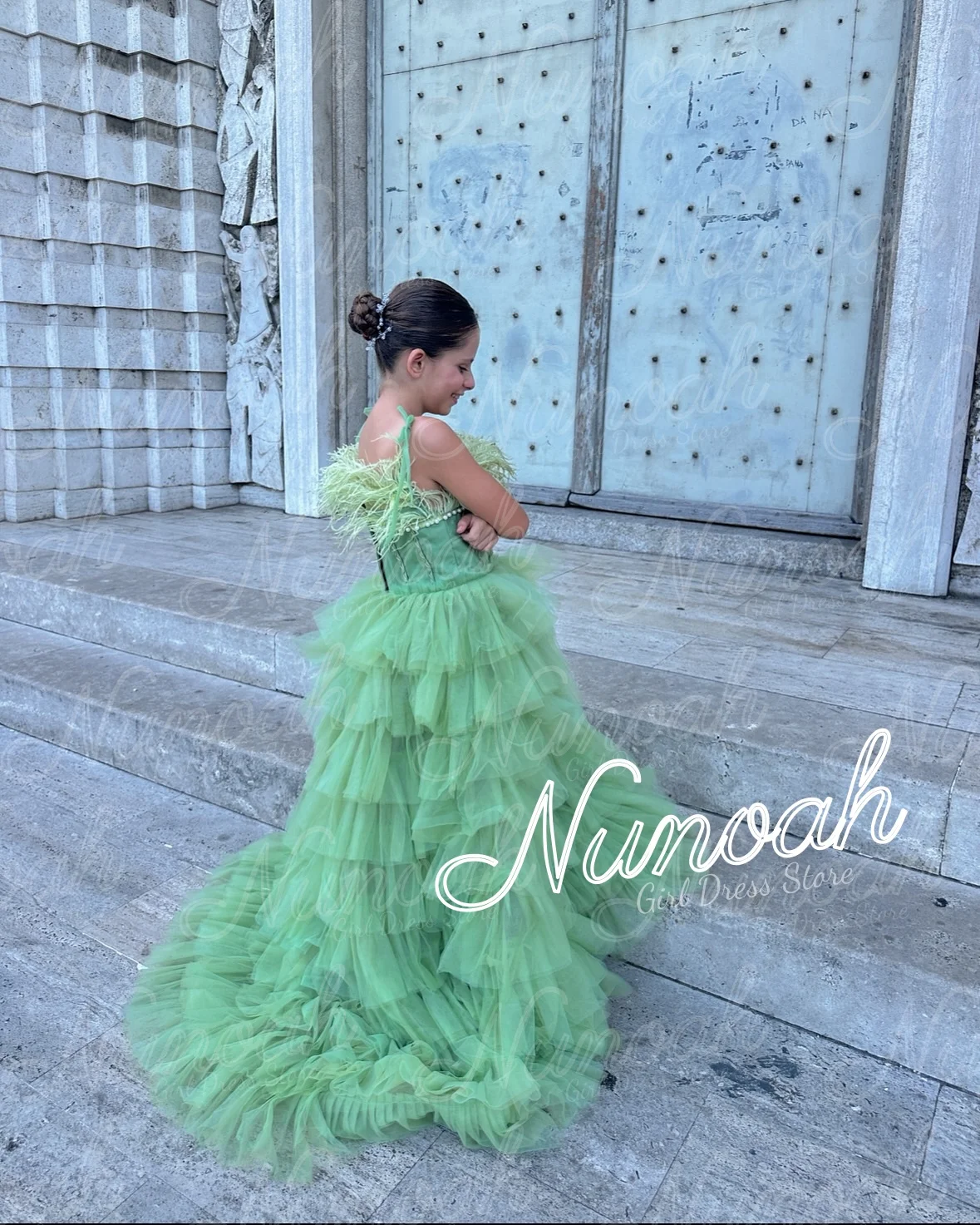 

Luxury Green Flower Girl Dress For Wedding Feather Layered Princess Girl Birthday Party First Holy Communion Gowns Customized
