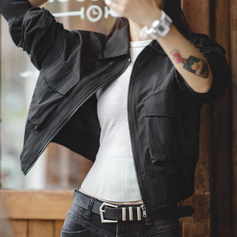 Maden 女性用黒のフライトジャケット ショート丈の襟付きバイカージャケット カジュアルプリーツジャケット 春秋用のレトロな長袖トップス シワになりにくいモーターサイクルジャケット