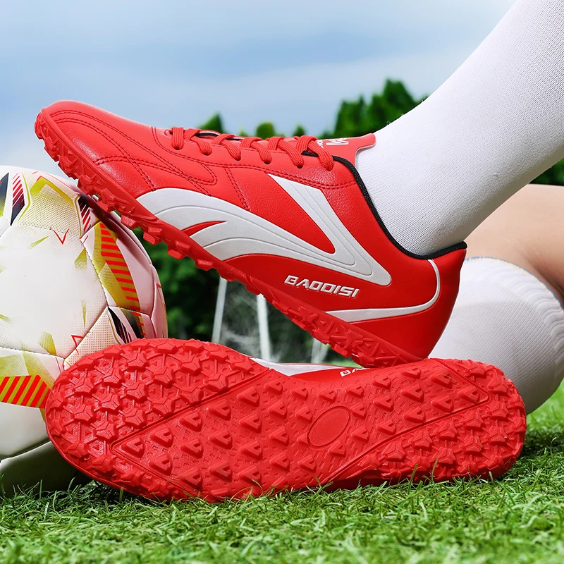 Men Soccer Shoes Breathable Training Sneakers Unisex Grass Cleats Football Boots Futsal Ultralight Professional Match Sport