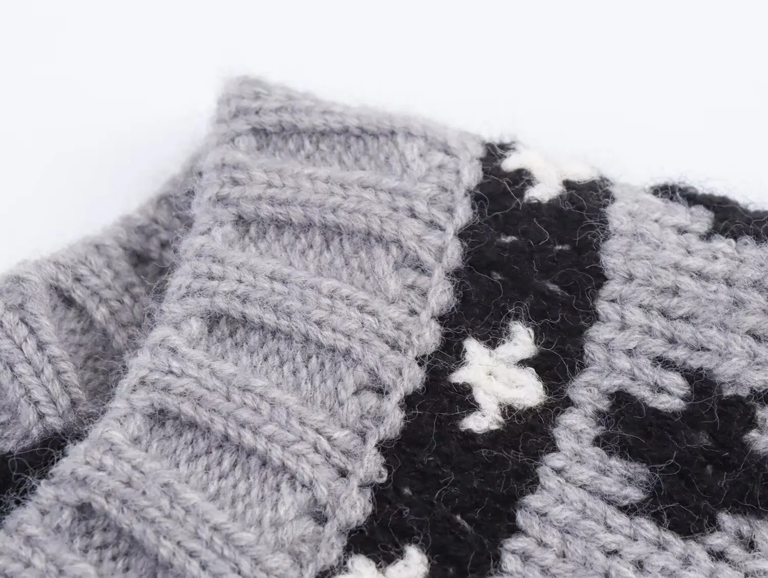 European and American early autumn simple jacquard and age-reducing girl-style short knitted sweater cardigan jacket