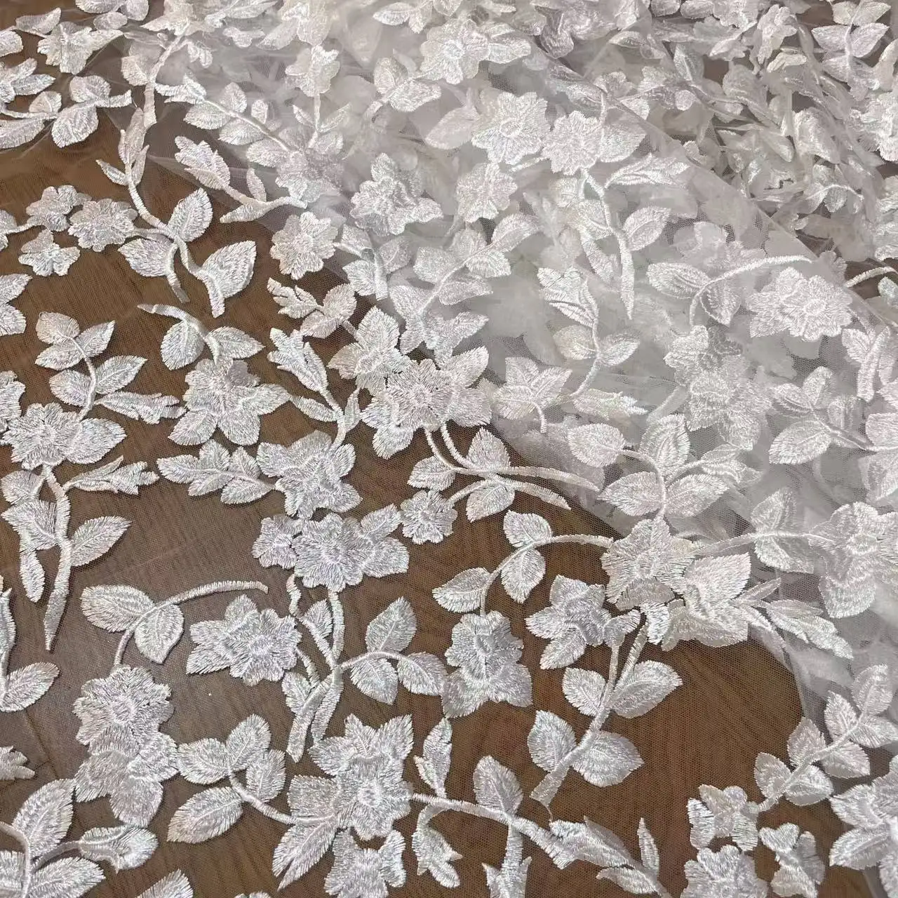 

New High Quality Mesh Embroidery Fabric with Lace Leaves, Wedding Dress, Bridal Lace Fabric Background Decoration Accessories