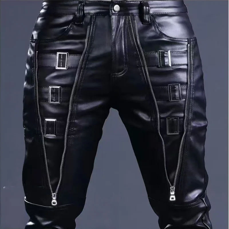 

2026 Мужские ветрозащитные повседневные брюки из искусственной кожи с декоративным локомотивом и молнией