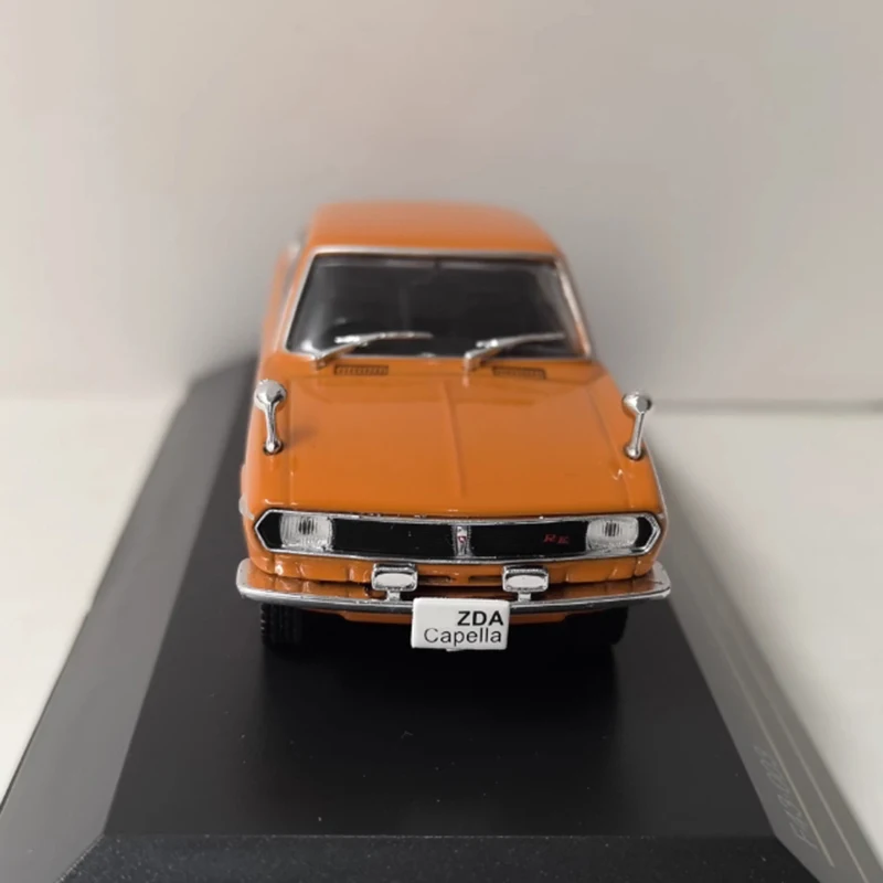

ПЕРВАЯ масштаб 1/34, CAPELLA 1974, имитация сплава, модель автомобиля, статическая коллекция, украшенные праздничные подарки, игрушки, сувенирный подарок