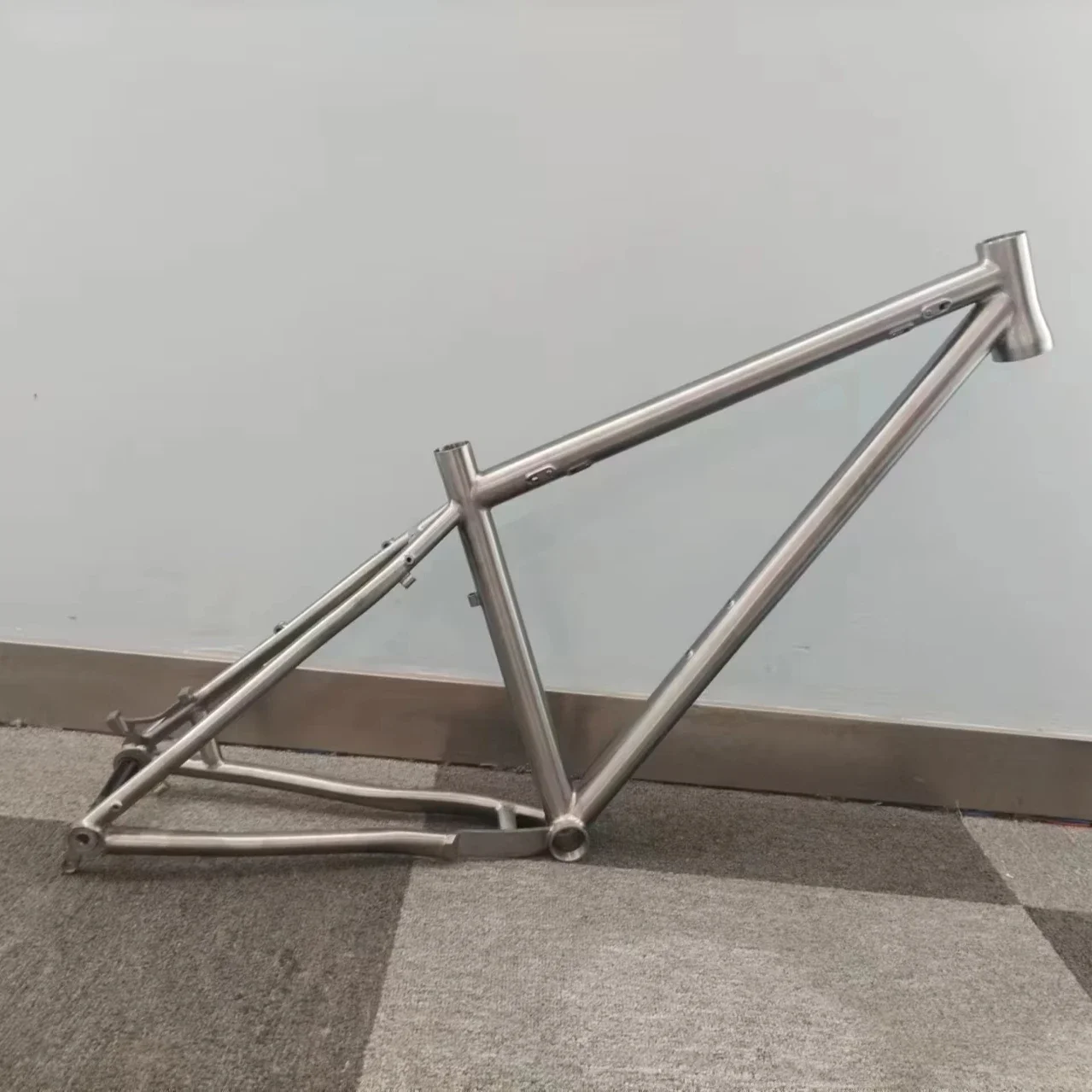 

Thru-axle 12*142/148 Titanium Alloy Bike Frame 26''/27.5''/29er for Mountain MTB Bicycle