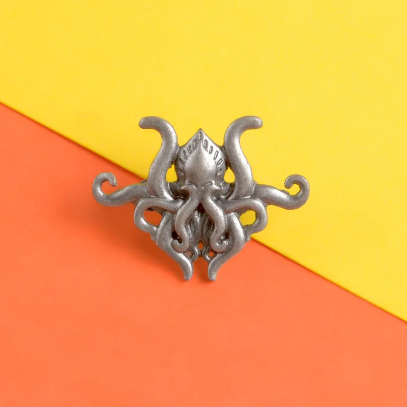 Octopus Brooches Fiction H.P. Lovecraft Cthulhu Pins Metal Badges Enamel Lapel Backpack Hat Pins Gifts for Fans Drop Shipping