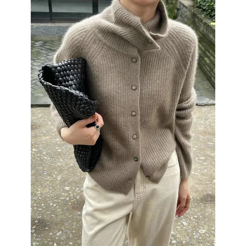 High Neck Single Breasted Knitted Cardigan Women's Design Sense Thick Versatile Sweater High Neck 2024 Autumn Winter New