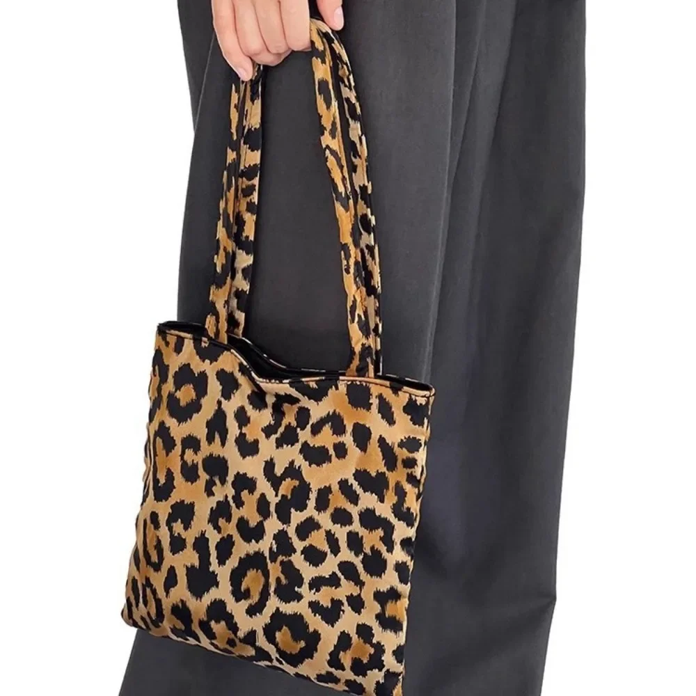 

Fashion Leopard Tote Women Shoulder Bag Small Animal Printed Handbags and Purses Retro Soft Women's Bag NEW Mini Shopper Clutch