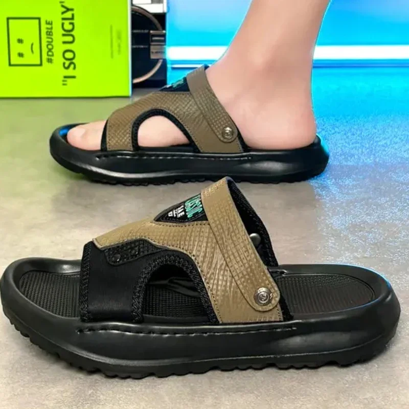 صنادل رجالية جديدة بلون واحد للصيف أحذية شاطئ مسطحة كبيرة الحجم قابلة للتنفس عالية الجودة كاجوال عصرية ومتعددة الاستخدامات #4