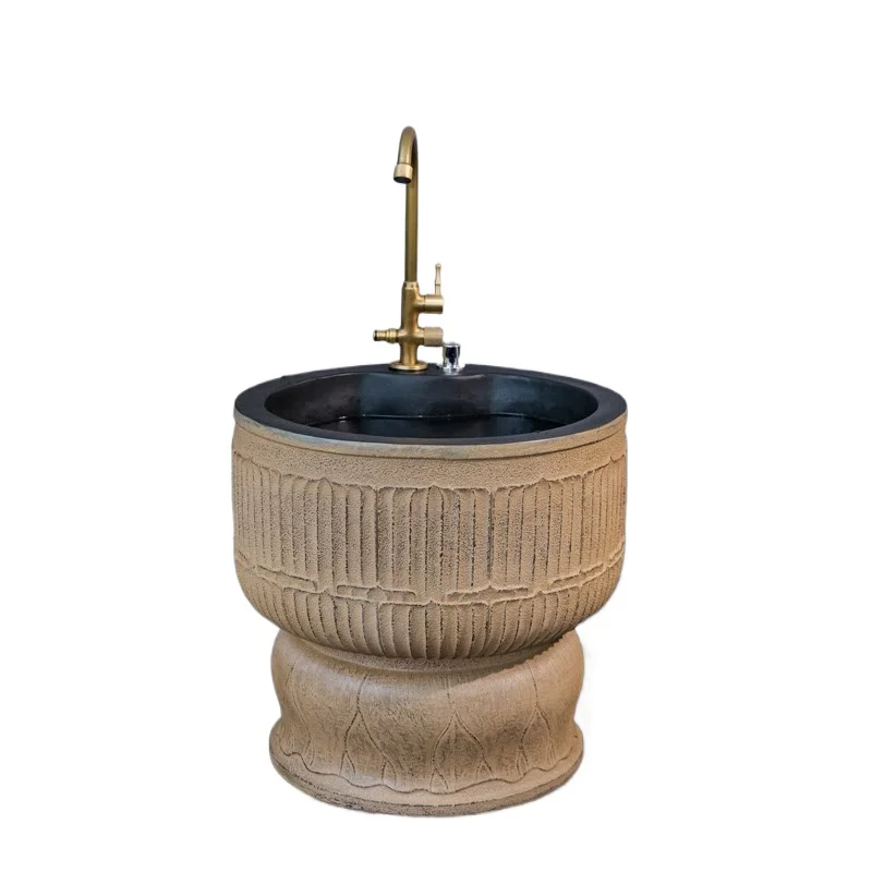 Outdoor Mop Pool, S…