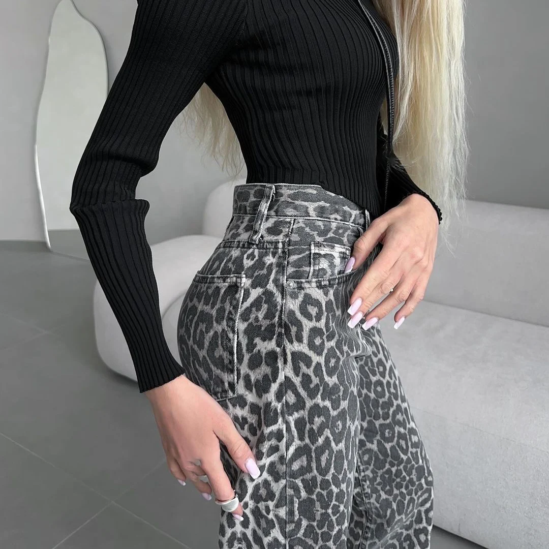 Nieuwe mode baggy luipaardjeans Hoge taille rechte pijpen knoopbroek Vrije tijd elastische damesjeans