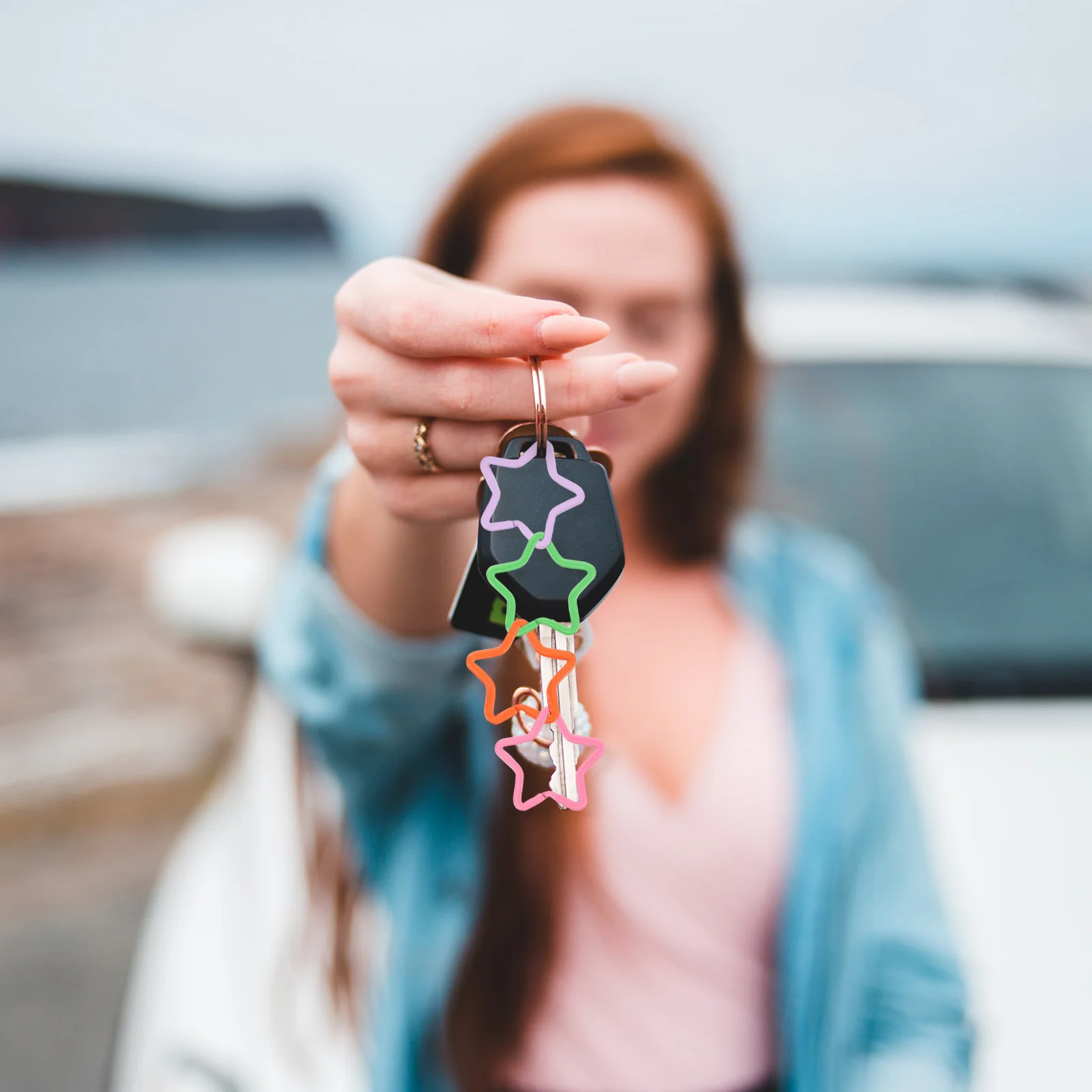 

20Pcs Metal Star Keyring Sturdy Five-Pointed Design Multi-Purpose Key Holder Creative DIY Crafting Supplies Cute Bag Pendant