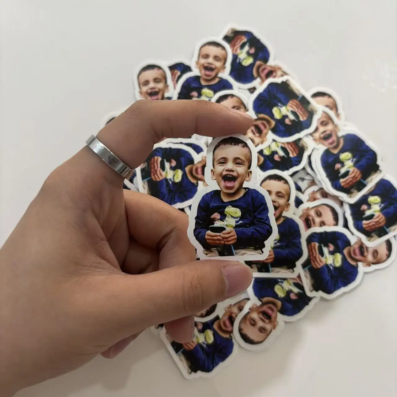 100 Customized stickers,  Waterproof Die-Cutting, Vinyl Logo, Personalized Business Packaging stickers