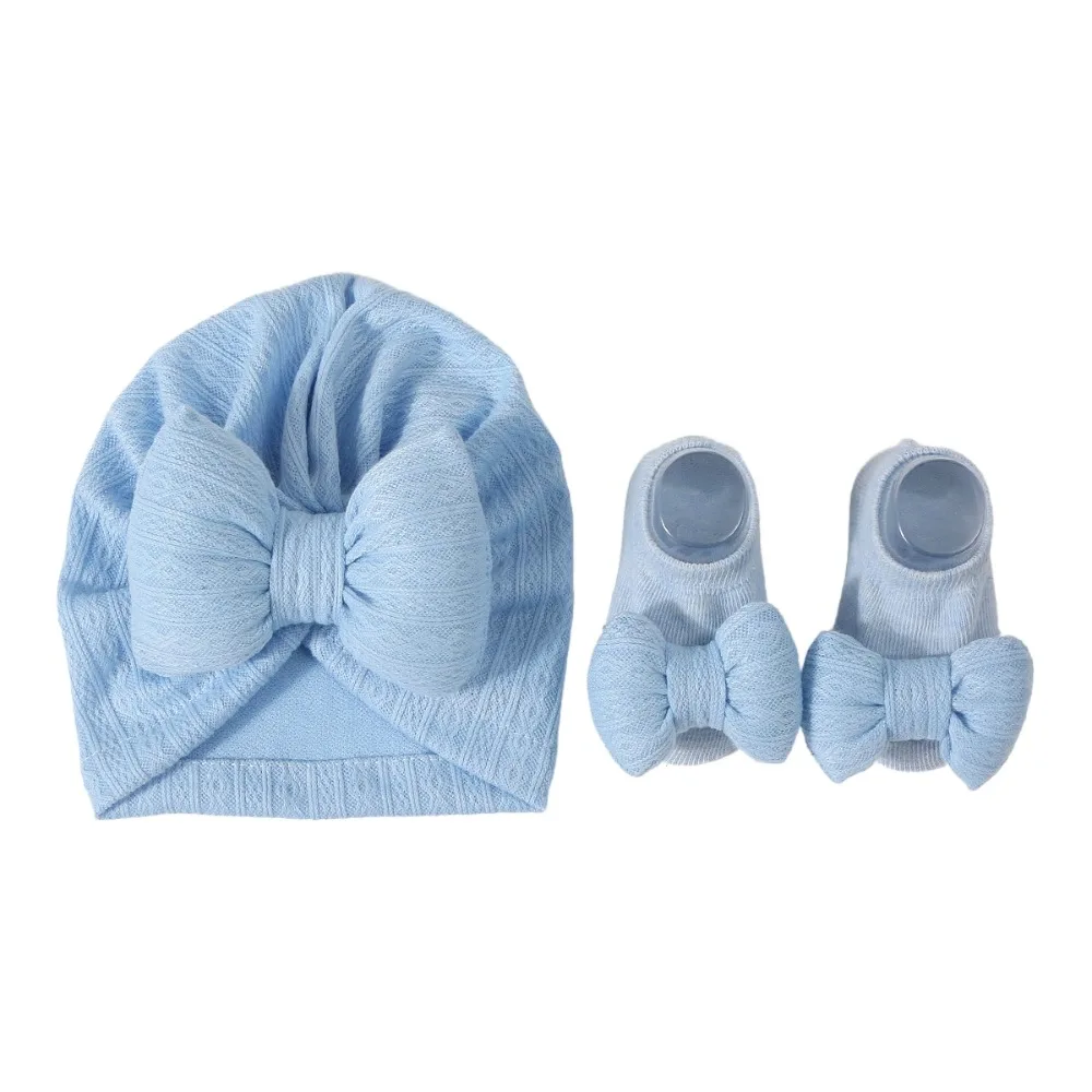 

Милая милая хлопковая вязаная детская шапка, носки, комплект с большим бантом, эластичная детская шапка с бантом, ветрозащитная теплая шапка-тюрбан для новорожденных, шапка для малышей