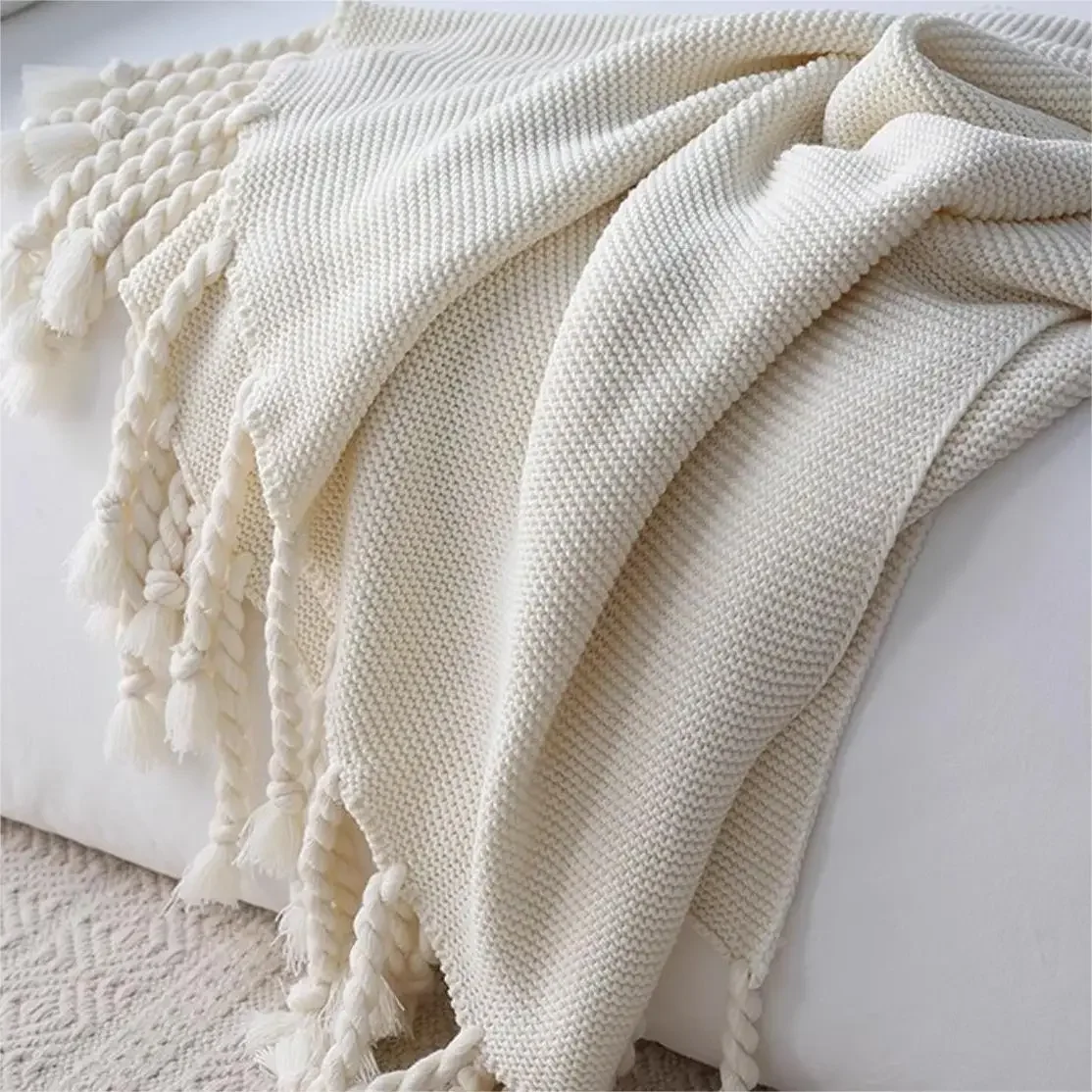 Nordic-style Sofa Blanket Handmade Braided Bed End Blanket for Homestay Bed Cover Hotel Bed End Scarf Knitted Blanket